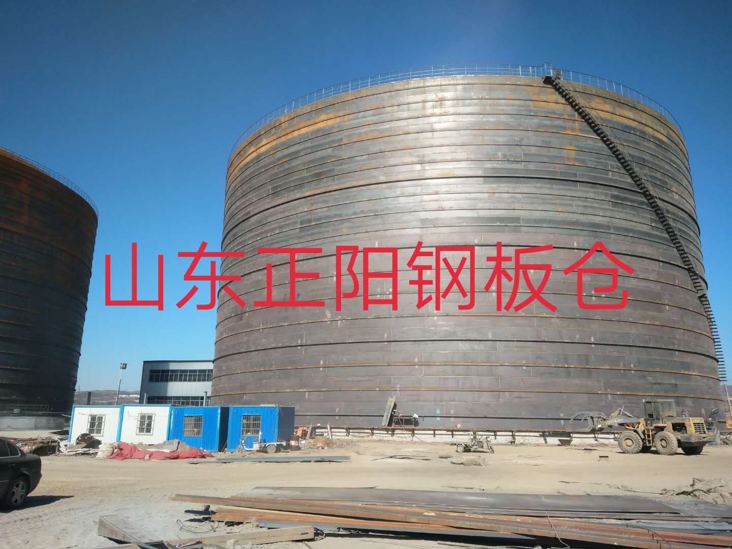 平陆钢板仓的功能及特点